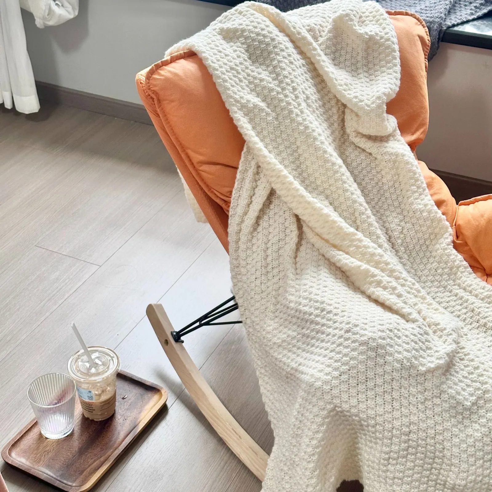 Ivory Tassel Throw - use view; styling objects excluded