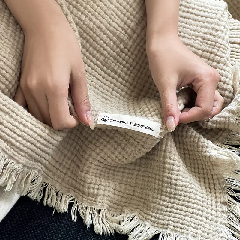 Original cotton and 150 by 200 cm label with crinkled weave and fringe